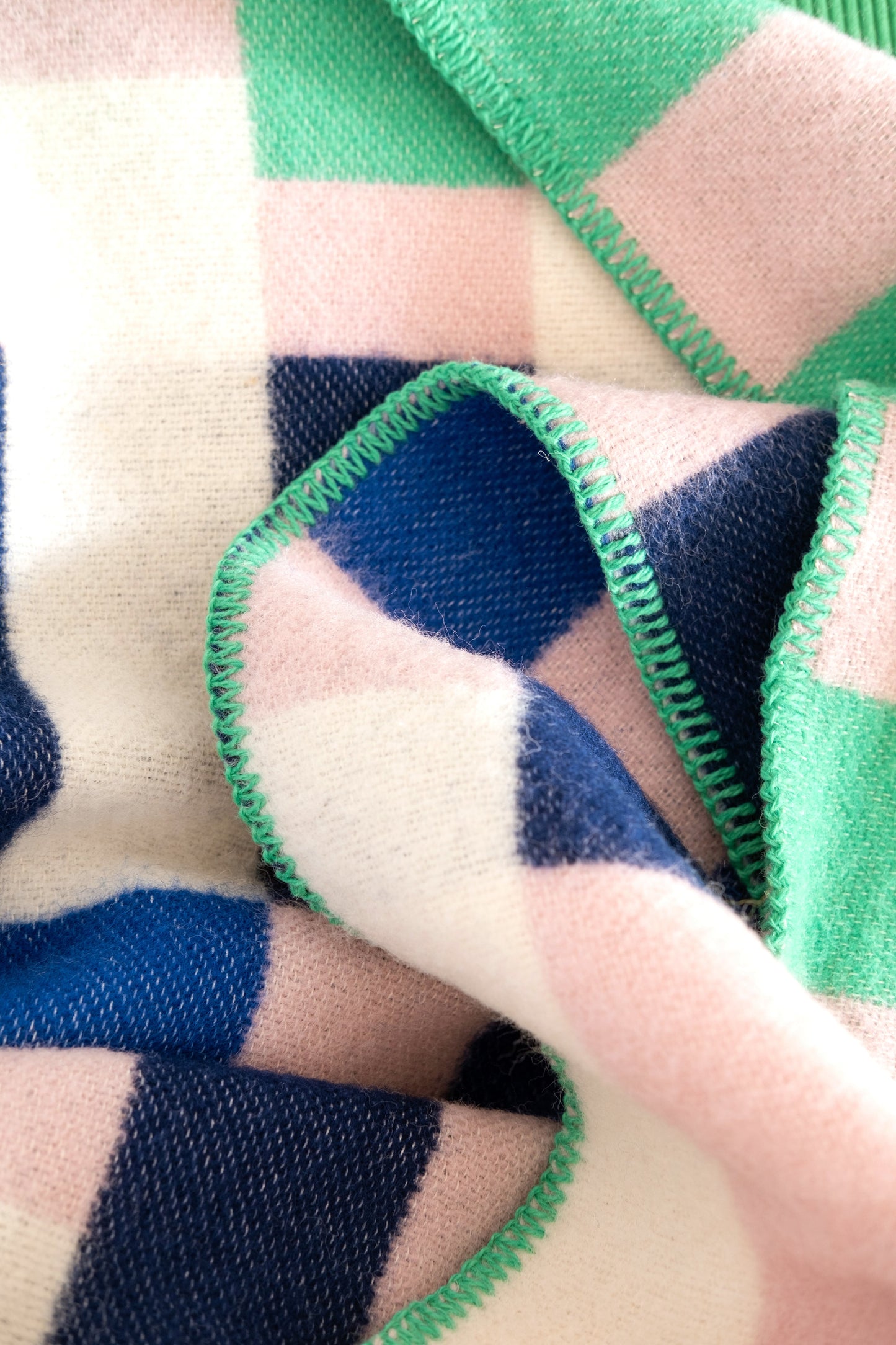 Studie Wool Blanket: Cobalt