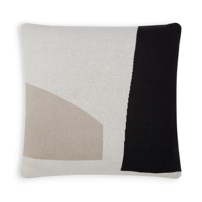 Form Cushion: Neutral