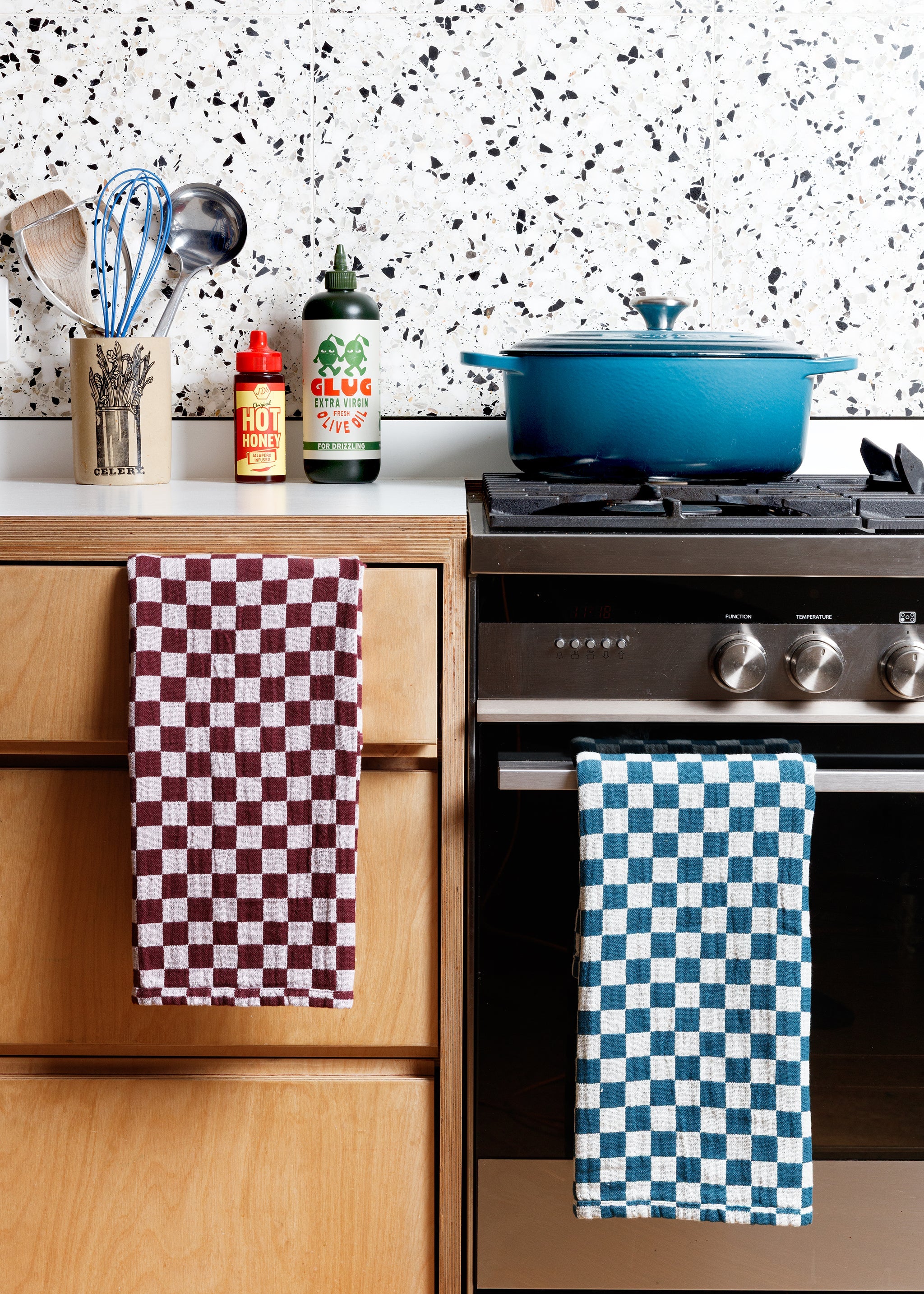 Cotton Check Hand Towel: Burgundy