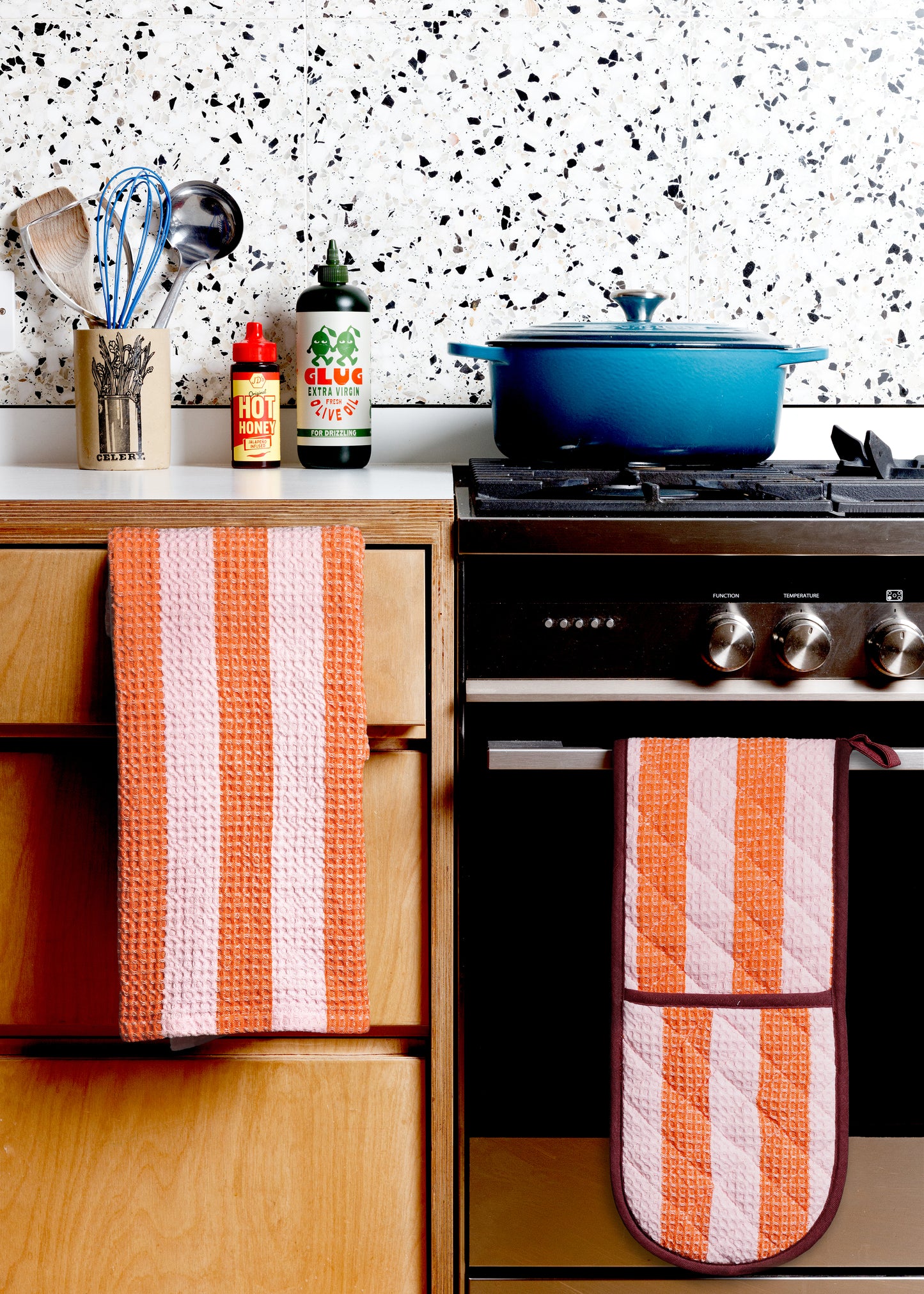 Striped Double Oven Glove: Pink & Red