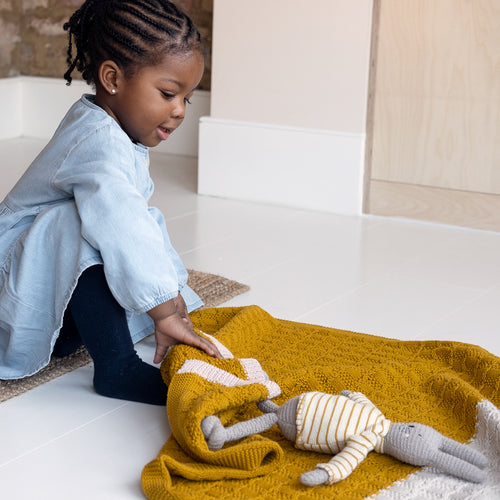 Load image 1 in gallery view