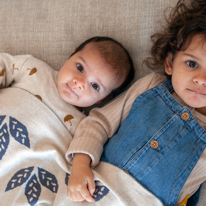 Leaf Reversible Baby Blanket: Blue